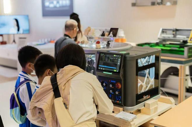 INNO100 × Alibaba Cloud: Visit the 'Create with AI' Zone from January 8 to 11